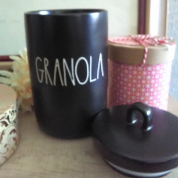BNIB RAE DUNN GRANOLA Ceramic Canister - Picture 4 of 8